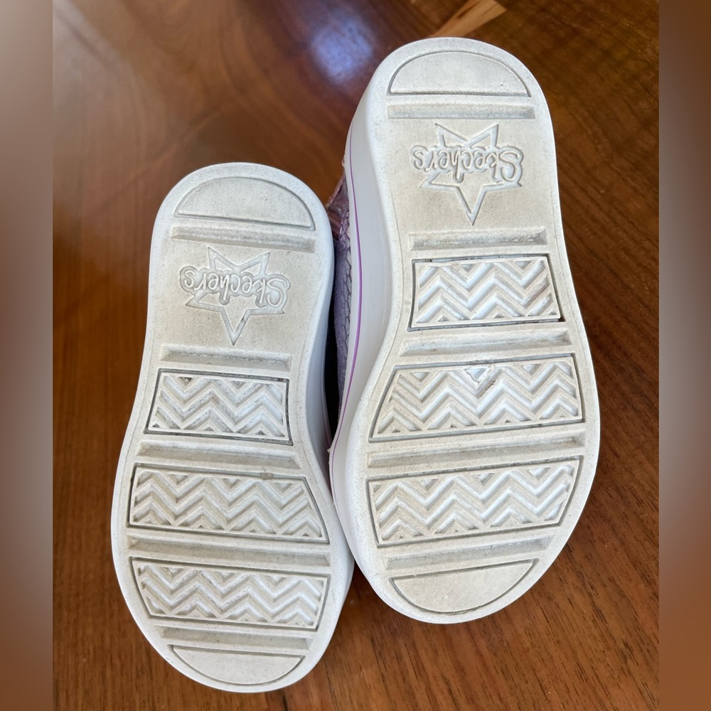 SKECHERS
Twinkle Toes Miss Holla Glam Light-Up High Top Sneakers. - Picture 6 of 11